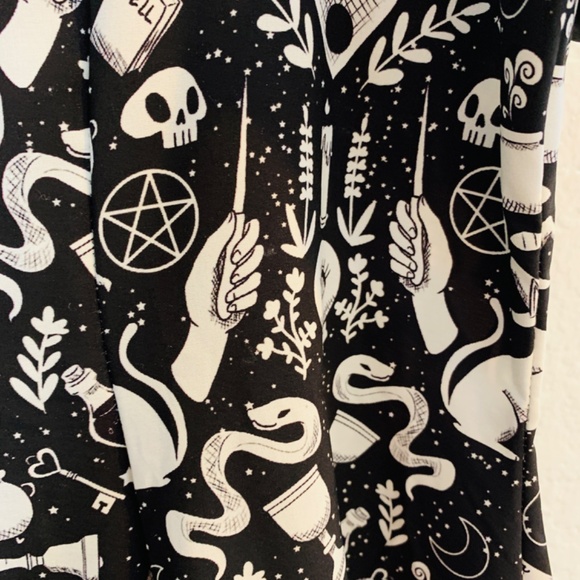Blackmilk Witches Alter Evil V Mini Dress Size XL Whimsigoth Limited Edition - Picture 8 of 15